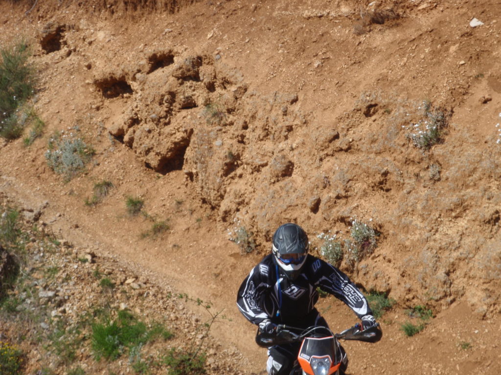 les Burrons. Randonée moto enduro tout terrain avec SudRando