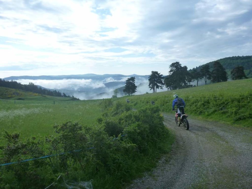 Val D’allier. Randonnée moto enduro tout terrain avec SudRando