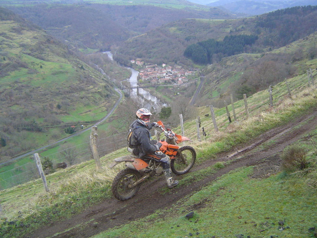 Val D’allier. Randonnée moto enduro tout terrain avec SudRando