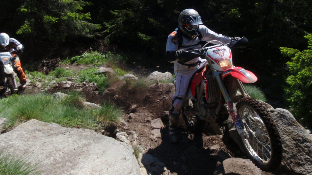 tour enduro auvergne