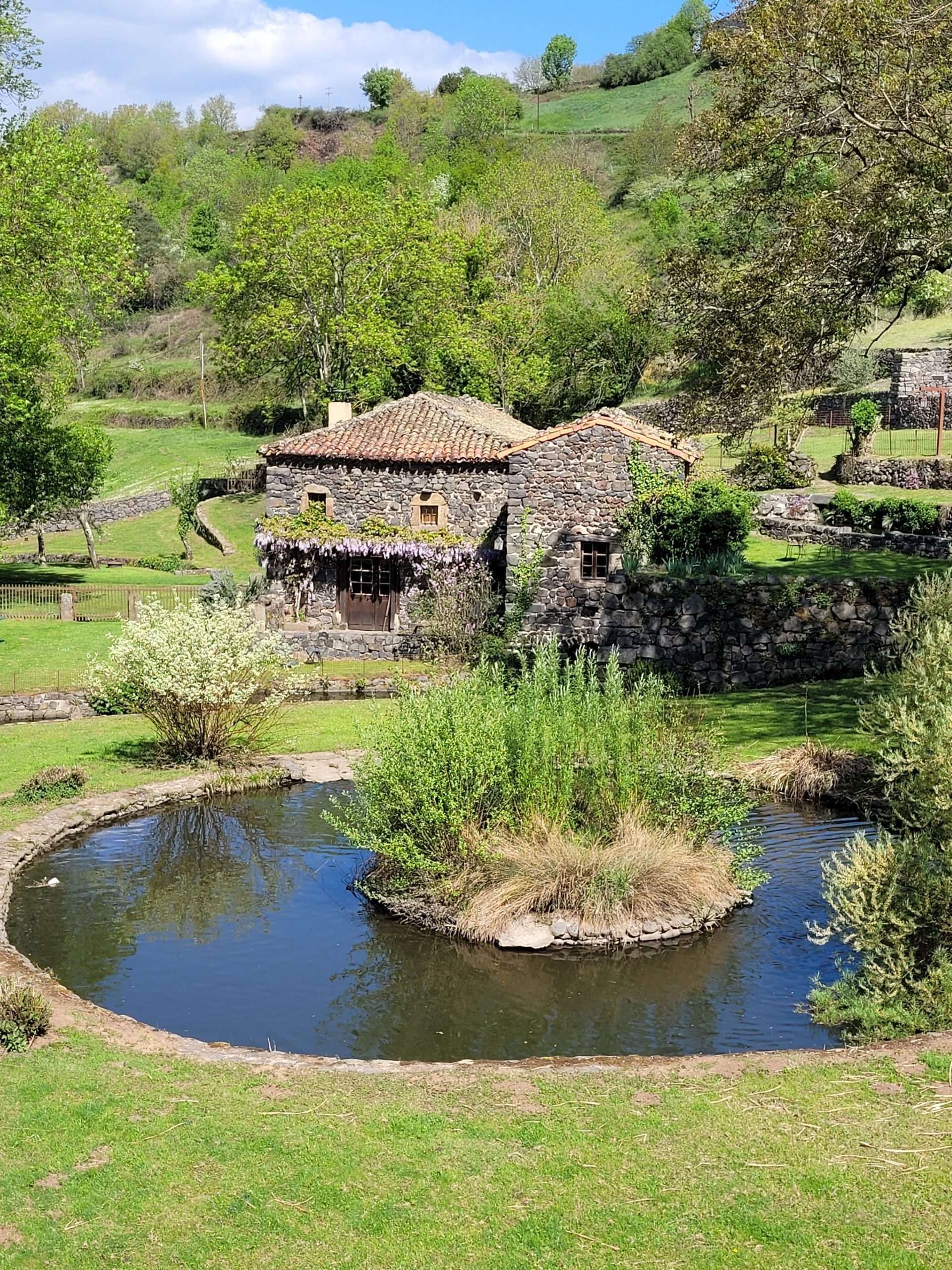 Le moulin de Saint-Arcons-d'Allier et son bassin